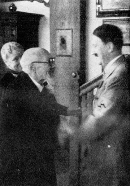 Adolf Hitler visits Emil Kirdorf in Saarn for his 89th birthday